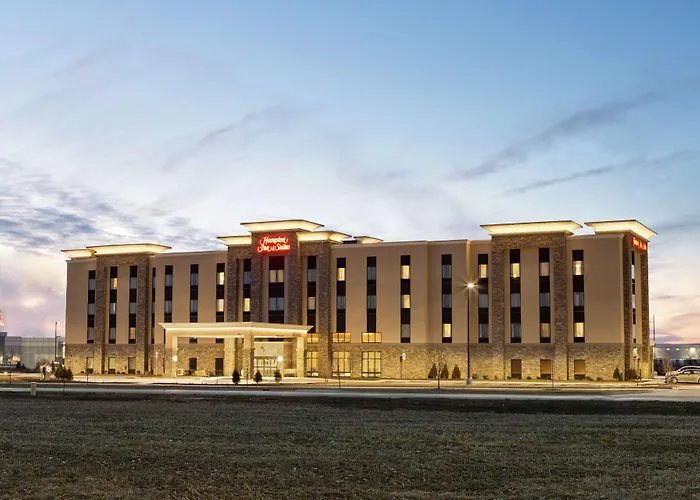 Hampton & Minooka Hotel