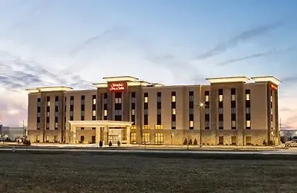 Hampton & Minooka Hotel 3*